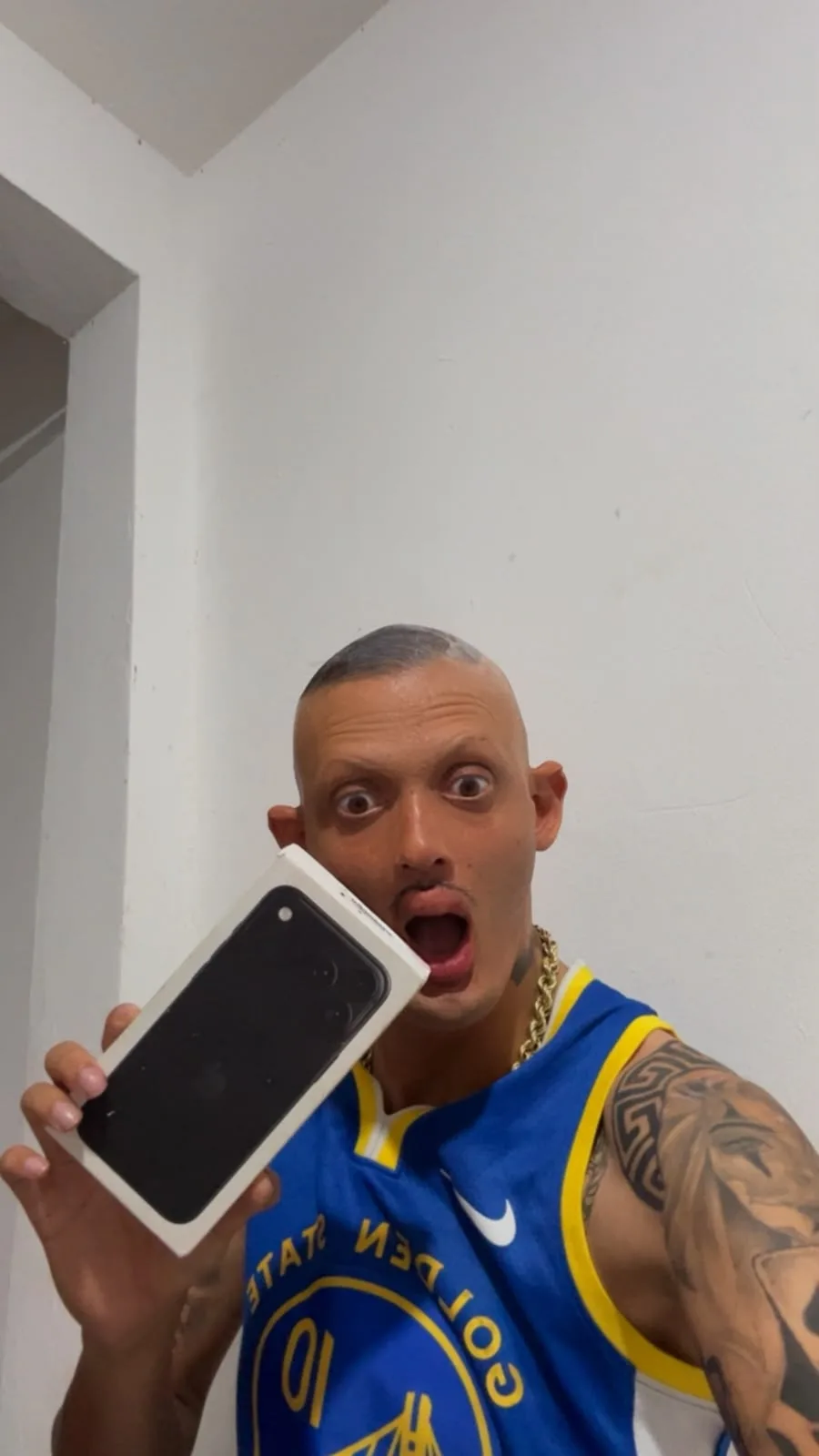 Iphone 18 pro max ou 10k no Pix